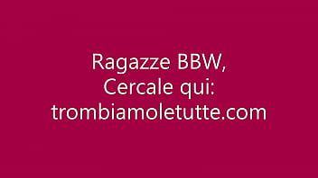 Ragazza Bbw esibizionista