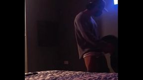 El Delivery me pone a mamar y me folla