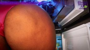 Ebony Farts in Fridge… You Cook, I Stink