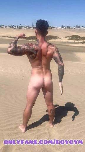 Hot Jock Boygym Play with His Fat Cock in the Beach, People Discover Me