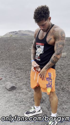 PISS In Vulcano Zone🔥