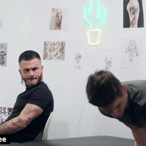 Skinny Twink Lev Ivankov Gets His Asshole Drilled By His Super Sexy Tattoo Artist Fly Tatem - BROMO