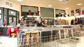 Hot gape in Italy 4 - the double punishment