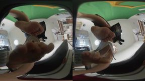 3DVR180ERER XINGGAN POV crushes Jami