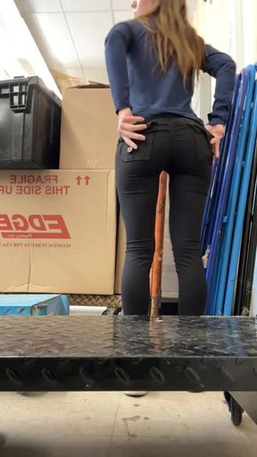 Mommy shows her ass at work
