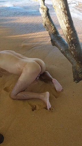 Ladysilva very naked slut on the beach wanting a cock in her hot ass