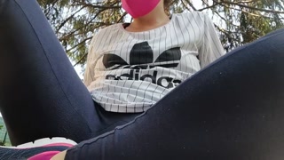 A great hot wet orgasm inside yoga pants in a public outdoor garden