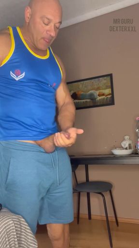 Gay Bodybuilder Pornstar Wank at Home