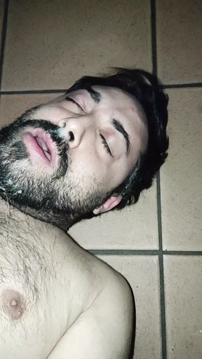 Self facial slave man with ballbusting