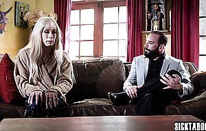 Tranny stepdaughter Jenna Gargles let stepdad inside after a long time