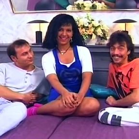 Mature Brunette Double Stuffed in Threesome Frenzy