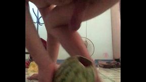 Thủ d&acirc_m dưa hấu