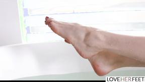 ”Nerdy Stepsis catches Foot Fetishist Step Sibling Spyin'”