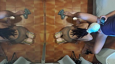Milf in pantyhose and high heels gives a blowjob on her knees with cum swallowing