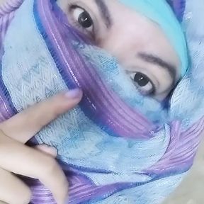 Real HOT Arab Mom In Hijab Masturbates Her Squirting Muslim Pussy LOADS On Webcam HARD GUSHY ORGASM SQUIRT