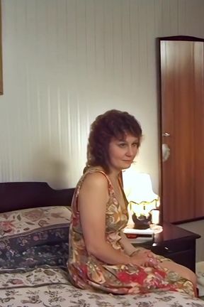 Redhead Amateur Housewife Gets Naked at Her First Photoshoot