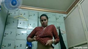 Big Boobs Tamil Indian Maid In Bathroom Changing Bra And Fingering Pussy In Panties - Horny Lily