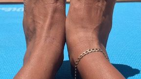 Natural Nails In the Sun