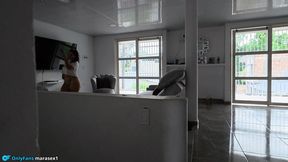 boyfriend HELPS girlfriend WITH HOT PHOTOS UNTIL SHE EATS HER MILK!