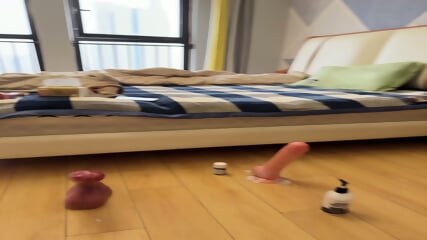 The big chicken bar underground is very sexy