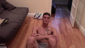 Solo: Pleasure from a Perfectly Hung Greek Adonis