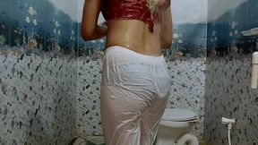 Indian Stepmom Bathing in Open White Legis Make Me Feel Better