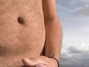 Masturbándome en medio de la montaña