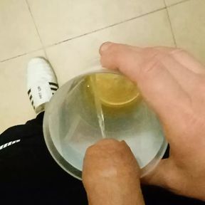 Neighbor asked for apple juice, I gave him - pissed into a glass from my big dick