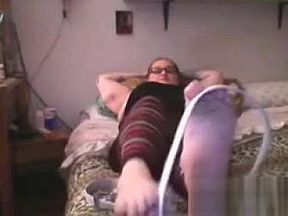 Glasses Wearing BBW Showing Off Her Soles