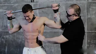 Strange Gym Teaching Anal Fetish Session