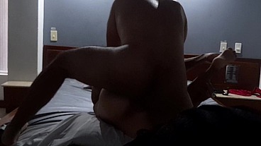 Nueva esposa morena tetona y culona me da una rica cojida con anal caliente - semen adentro del culo - Hotwife YR - Andy Z 94