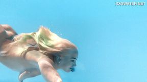 Underwater producer gets serviced by Lisi Kitty's slippery seduction s***s