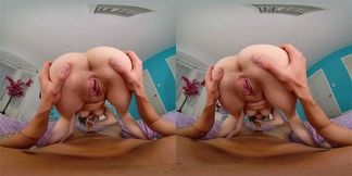 Coco Lovelock Couldn't Wait To Get Her Hands All Over You