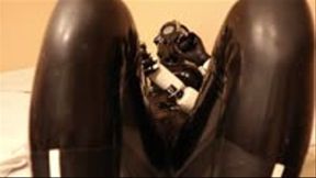 Gas Mask Rubberdoll Vibrates Herself