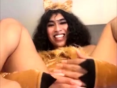 Luma Lavont Masturbates In Costume