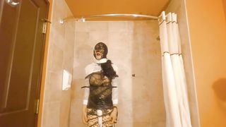 Self restrain bondage at shower and went wrong