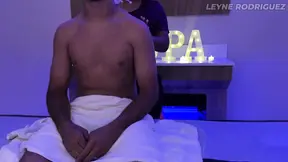 Curvy Latina gives ultimate and exclusive massage session