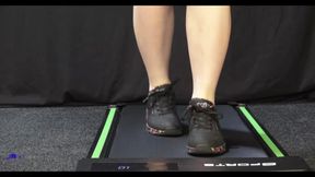 Trainer Feet