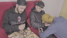 tres amigos foram fuder depois de se encontrar na rua