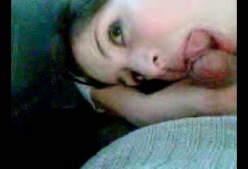Petite Latina street hoe joyfully blows me in car