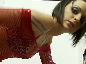 Hot And Tireless Brunette Farrah Becomes A Glory Hole Star