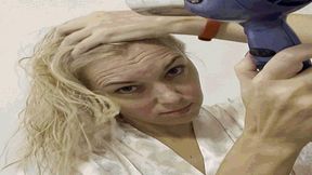 Bonnie and her noisy friend-2 MOV