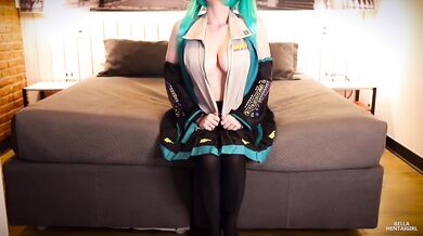 Hatsune Miku Cosplay Tease Gets Destroyed Gushing Reverse Cowgirl Cumshot