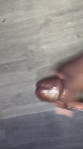 Long Thick Dick Dumps in the Kitchen