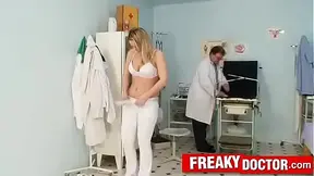 Blonde babe Samantha Jolie went to dirty fetish clinic to see dirty doctor