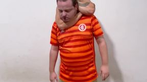 MASTER P CHOKE AND SNEACKERS DOMINATION