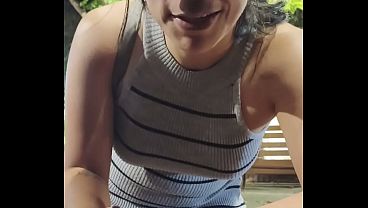 POV porno real callejero, encuentro a linda latina en un parque, nos vamos a coger y termino d&aacute_ndole por el culo