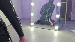 rubber doll with condom mask and ballet boots gets fucked, a cumshot and an orgasm!