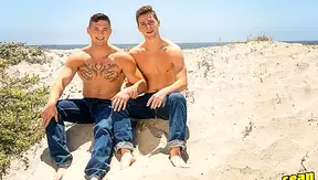 Bareback Heat: Lane Robbie Takes It Deep With No Condom – Raw Gay Lust