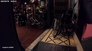 Entre a un local de bicicletas y pedí un favor anal.Sexo arriesgado.Facial.Fetiche